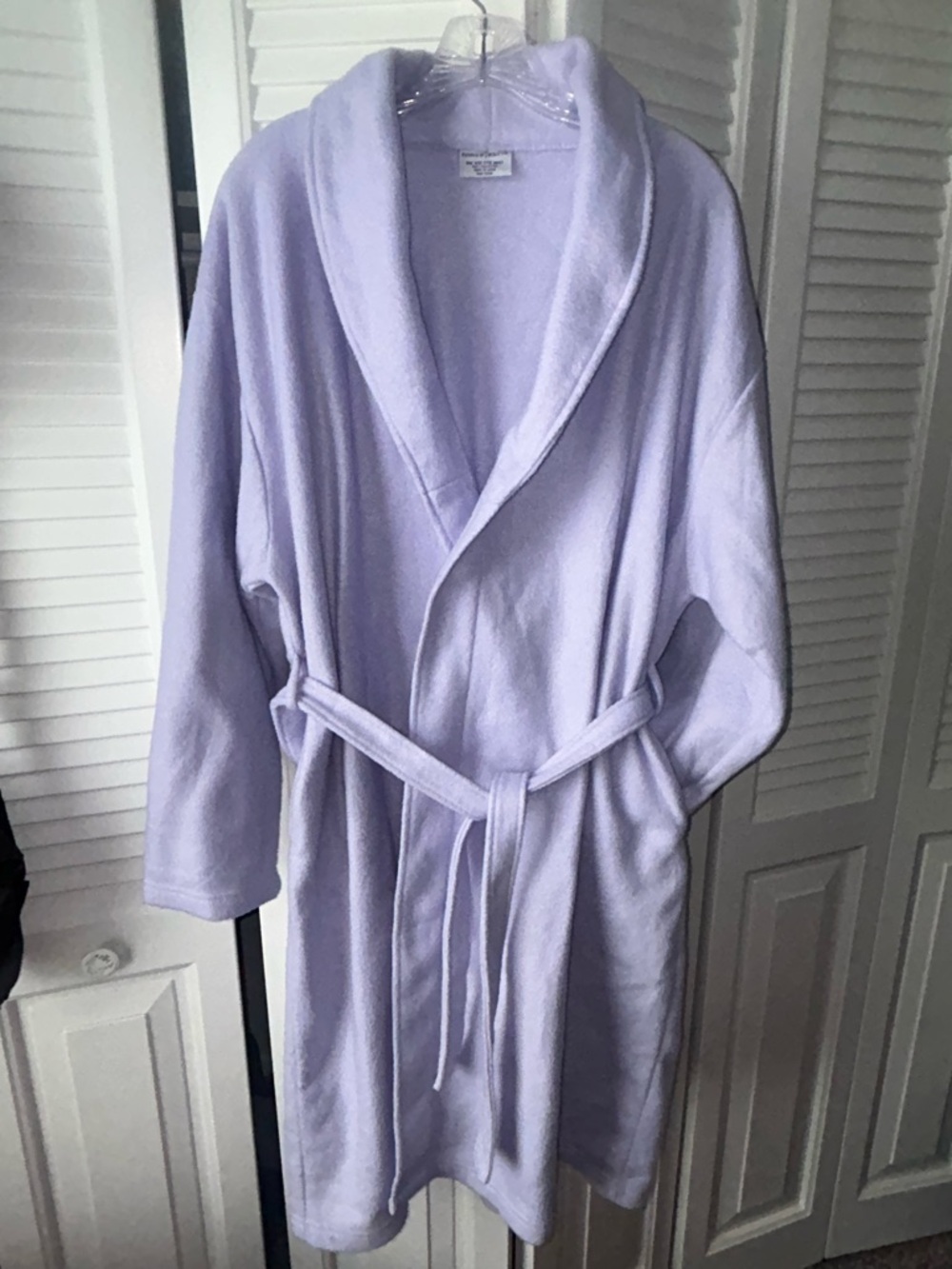 Essence of Beauty Lavender Shawl Collar Bathrobe